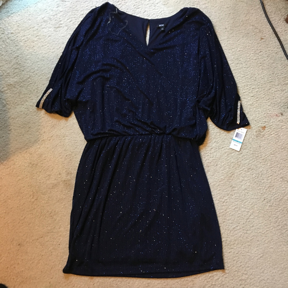 MSK Dresses & Skirts - MSK VNeck Blouson Dress